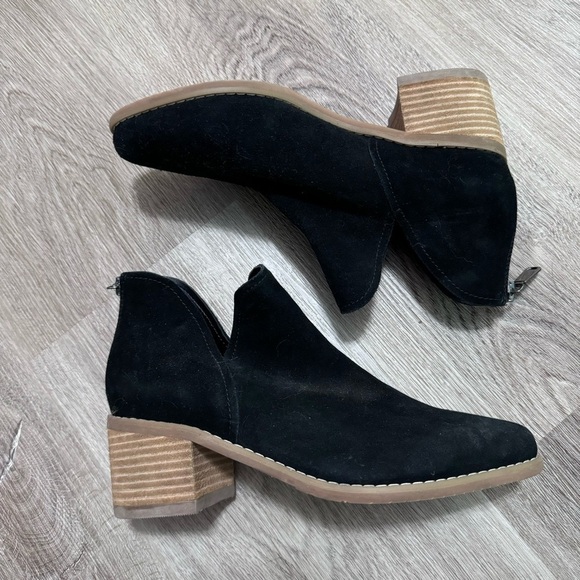 Blondo Ellis Black Suede Ankle Booties Waterproof Impermeable - Picture 2 of 7